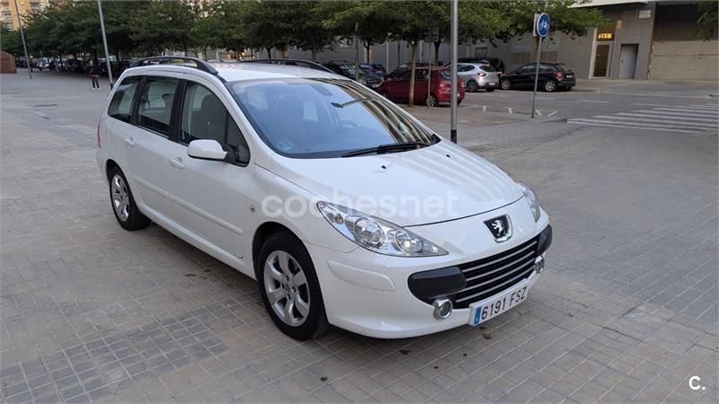 Blanco Usado 2007 Peugeot 307 Familiar | 4500 € (Precio justo) - Imagen 1/4