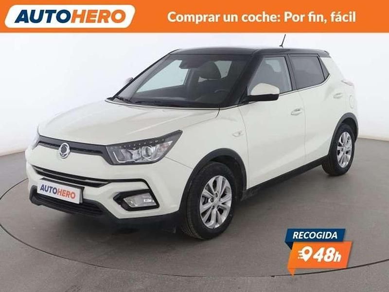 Usado Ssangyong (KGM) Tivoli 128 CV (94 kW) 2019 Blanco SUV