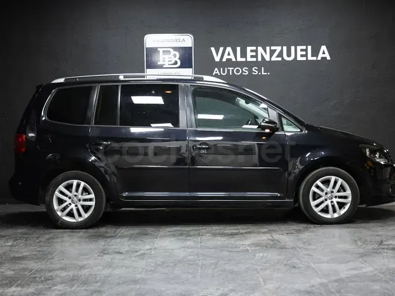 Usado VW Touran Advance 105 CV (77 kW) 2015 Negro Monovolumen