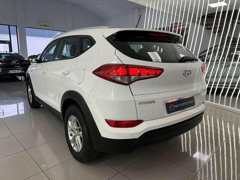 Usado Hyundai Tucson 114 CV (83 kW) 2017 Blanco SUV