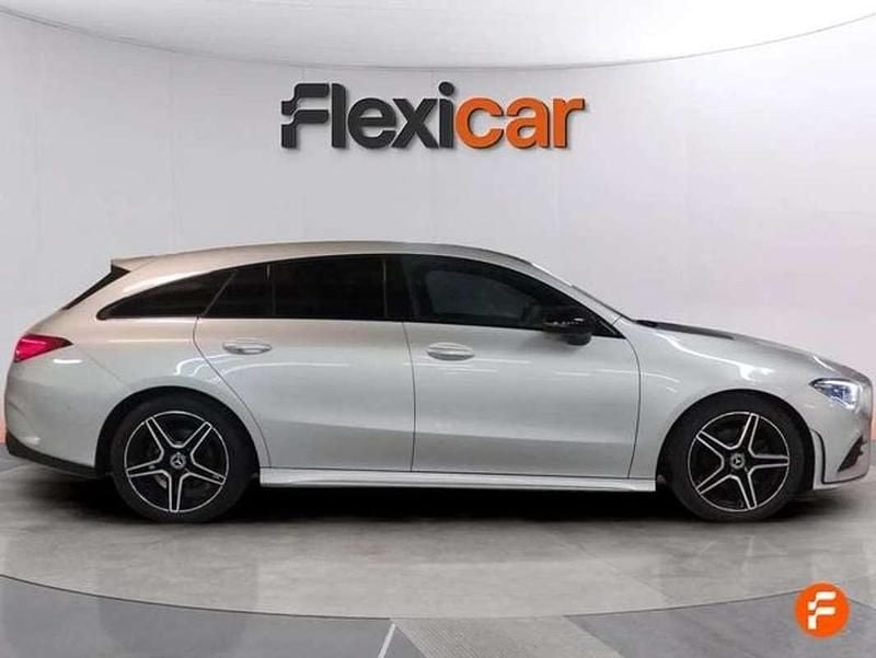 Usado Mercedes CLA180 Shooting Brake 116 CV (85 kW) 2021 Gris Familiar
