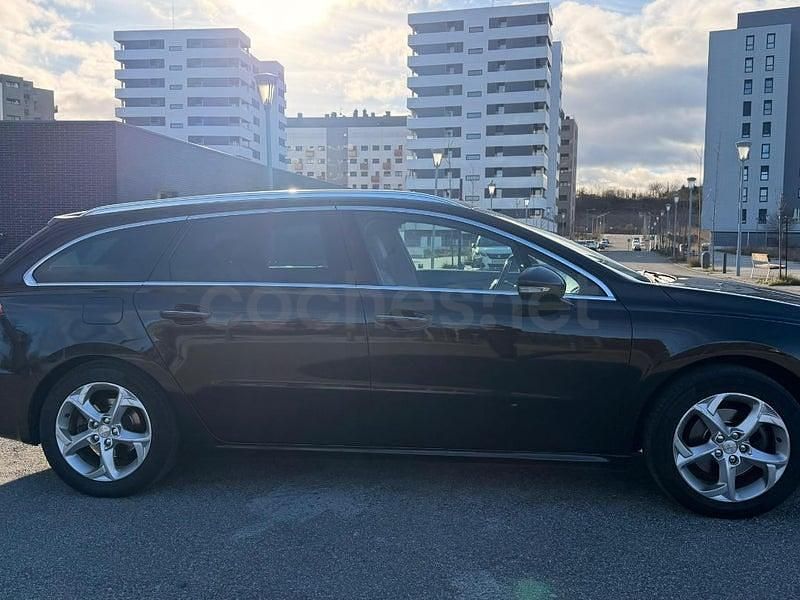 Usado Peugeot 508 SW Allure 140 CV (102 kW) 2014 Marrón Familiar