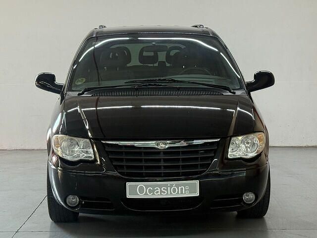 Usado Chrysler Voyager 143 CV (105 kW) 2003 Negro Monovolumen