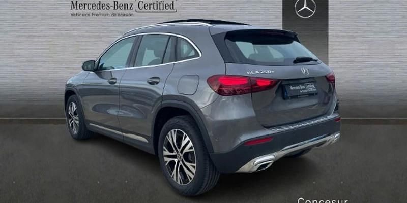 Nuevo Mercedes GLA250 218 CV (160 kW) 2025 Gris SUV