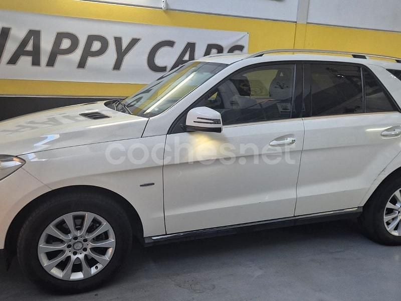 Blanco Usado 2012 Mercedes ML350 SUV | 23.999 € (Precio justo) - Imagen 1/4