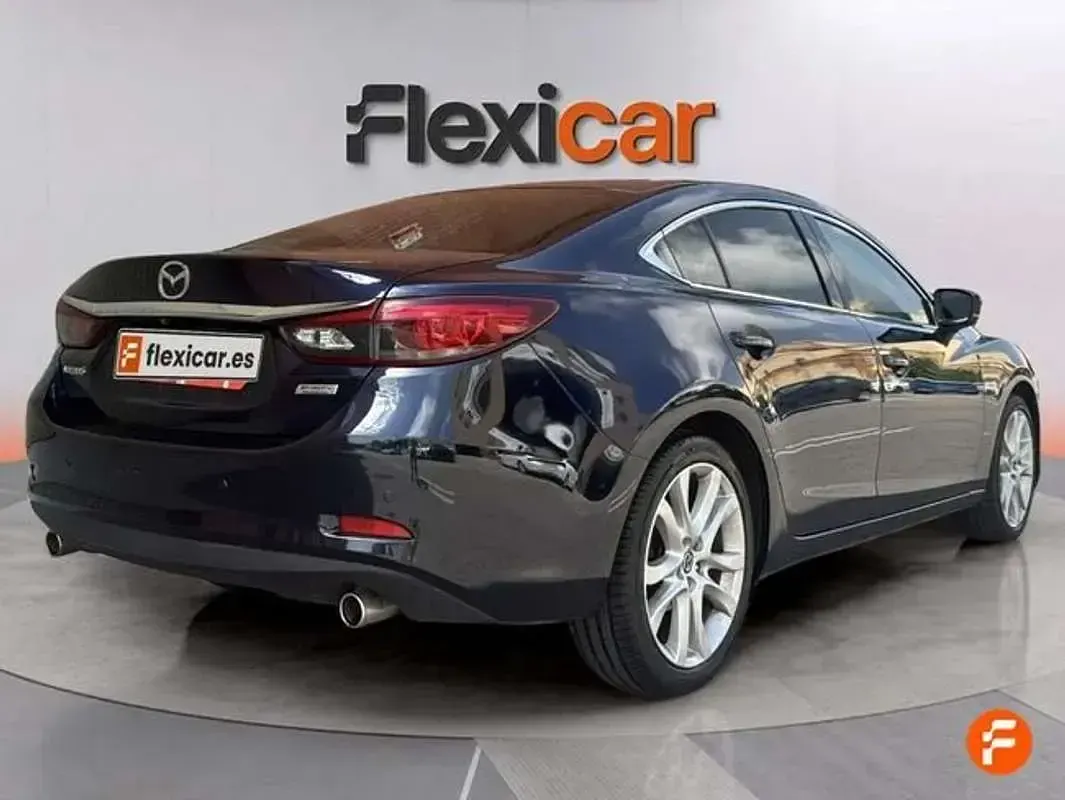 Usado Mazda 6 Luxury 150 CV (110 kW) 2017 Azul Berlina