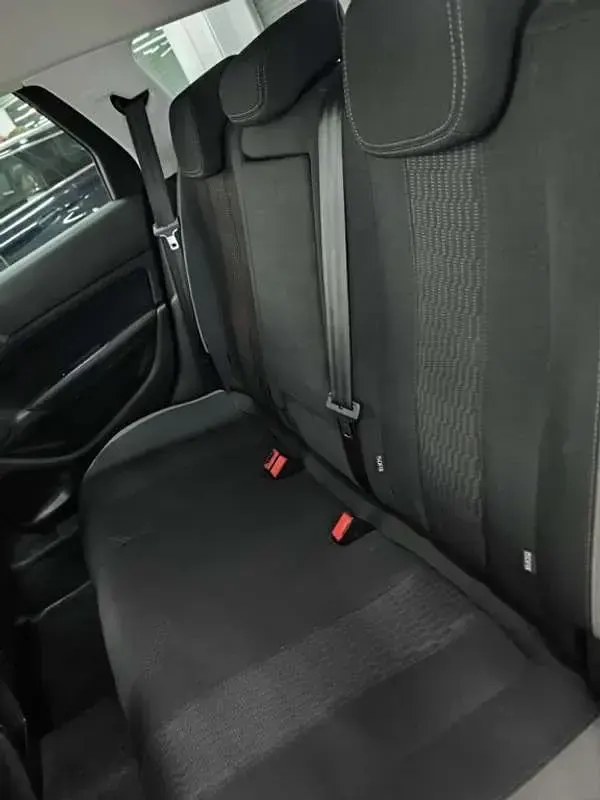 Usado Peugeot 308 Style 131 CV (96 kW) 2016 Azul Utilitario
