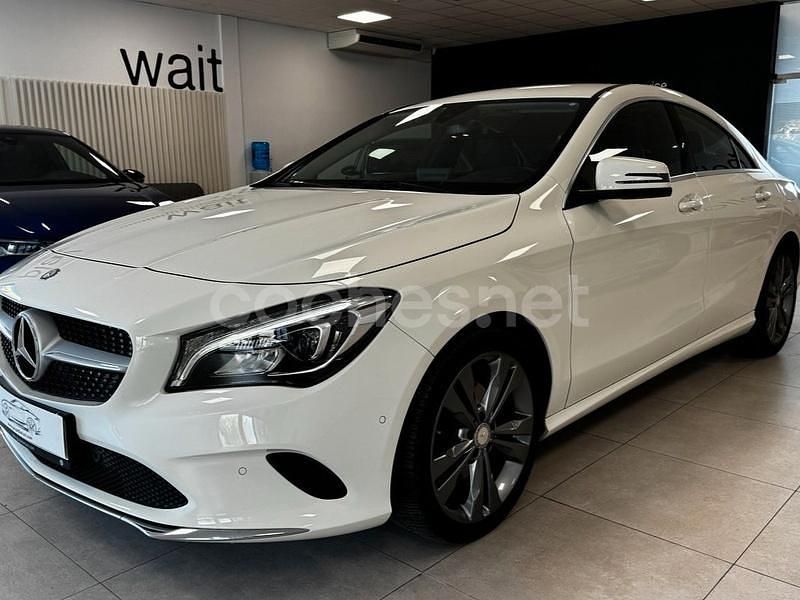 Blanco Usado 2016 Mercedes CLA200 Urban Berlina | 21.390 € (Precio justo) - Imagen 1/4