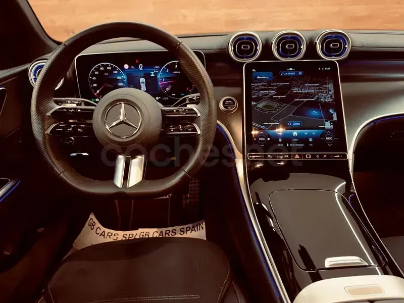 Usado Mercedes GLC220 197 CV (144 kW) 2025 Blanco SUV