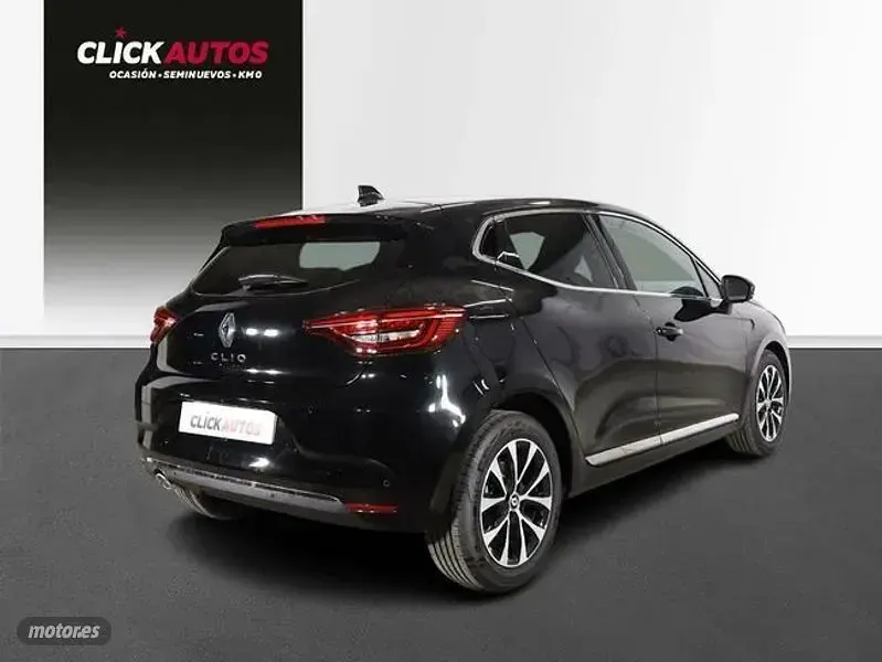 Usado Renault Clio Techno 90 CV (66 kW) 2023 Negro Utilitario