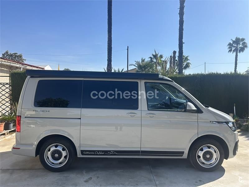 Usado VW California Beach 150 CV (110 kW) 2024 Gris / plata Van