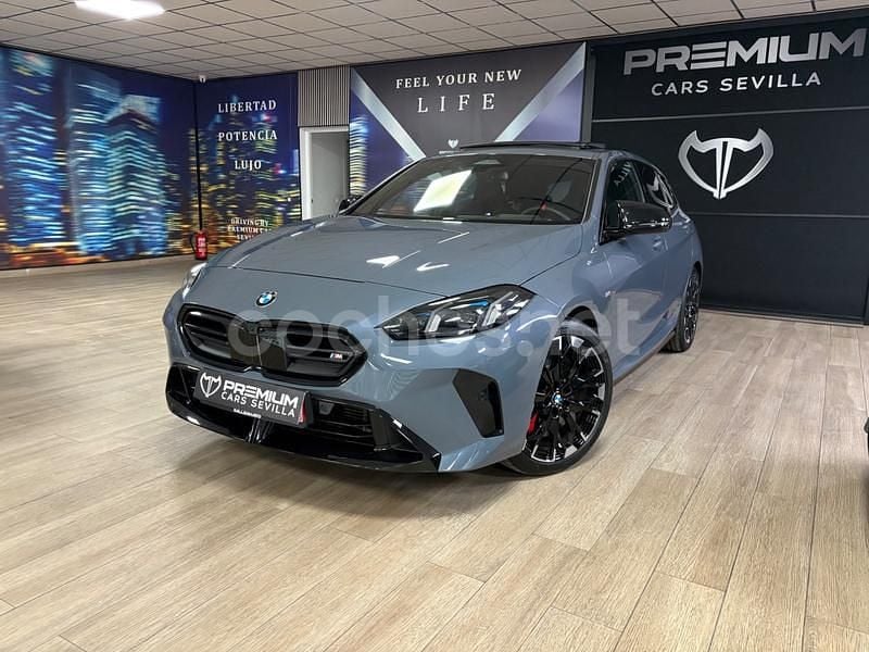 Gris / plata Usado 2025 BMW M135 Comfort Edition Utilitario | 55.800 € (Caro) - Imagen 1/4