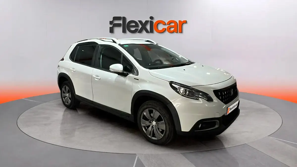 Usado Peugeot 2008 Allure 110 CV (80 kW) 2019 SUV
