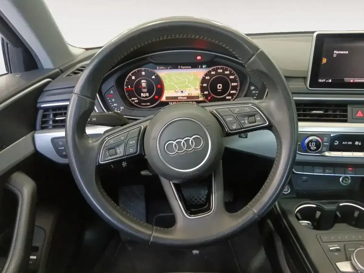 Usado Audi A4 S-Line 150 CV (110 kW) 2019 Azul Berlina