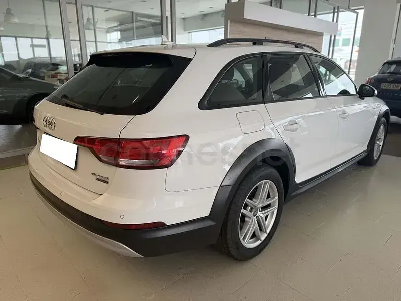 Usado Audi A4 Allroad Premium 190 CV (139 kW) 2018 Blanco Familiar