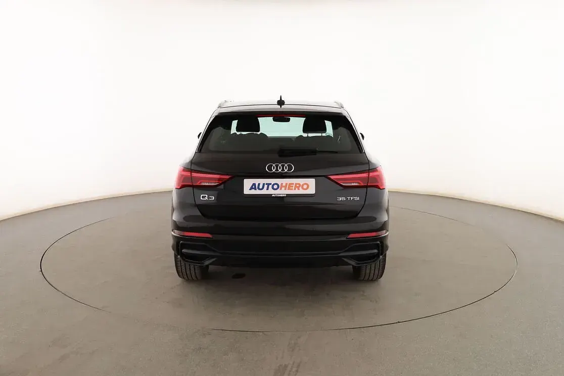 Usado Audi Q3 S-Line 150 CV (110 kW) 2020 Negro SUV