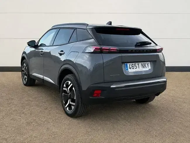 Nuevo Peugeot 2008 Allure Turbo 100 CV (73 kW) 2026 Gris SUV