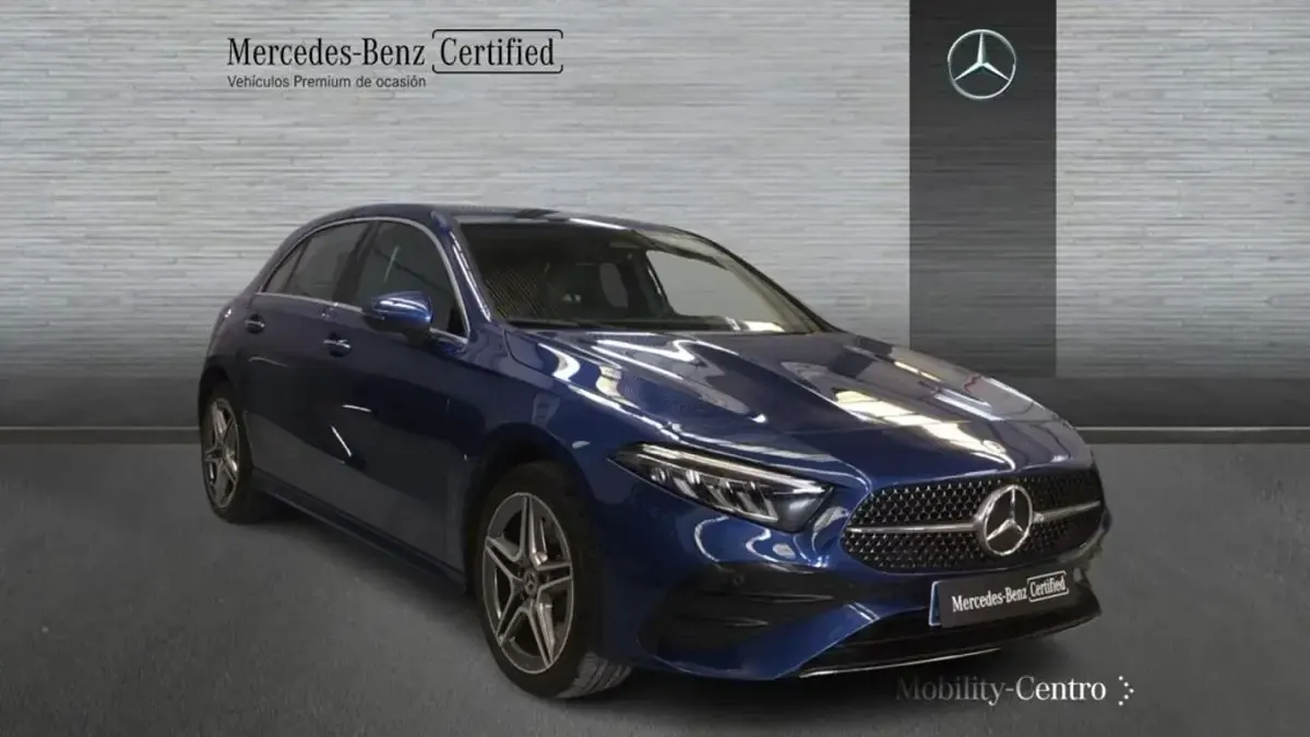 Usado Mercedes A250 163 CV (119 kW) 2025 Azul espectra