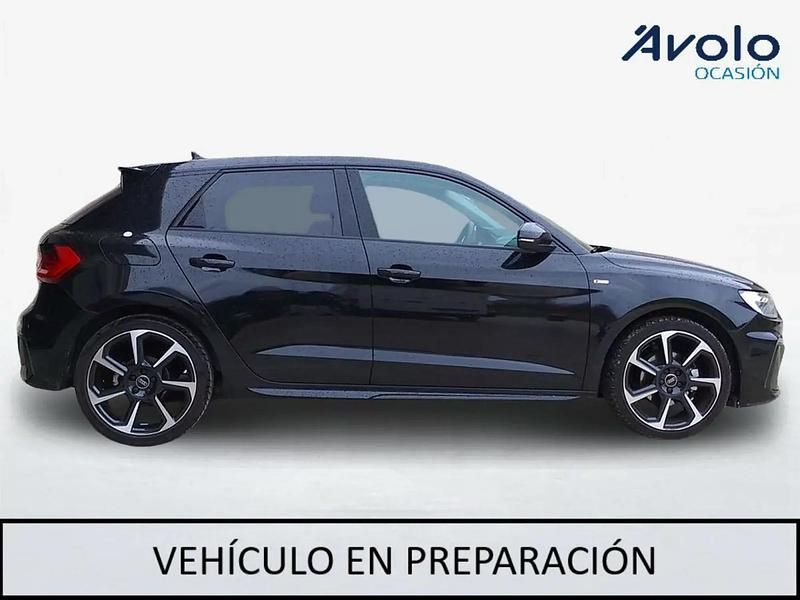 Usado Audi A1 Sportback Black Edition 116 CV (85 kW) 2025 Utilitario