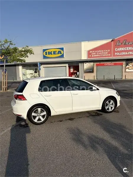 Usado VW Golf VII Advance 105 CV (77 kW) 2015 Blanco Berlina