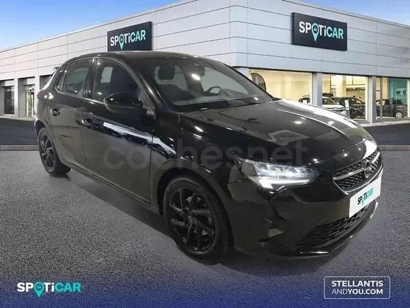Usado Opel Corsa GS Line 100 CV (73 kW) 2022 Negro Utilitario