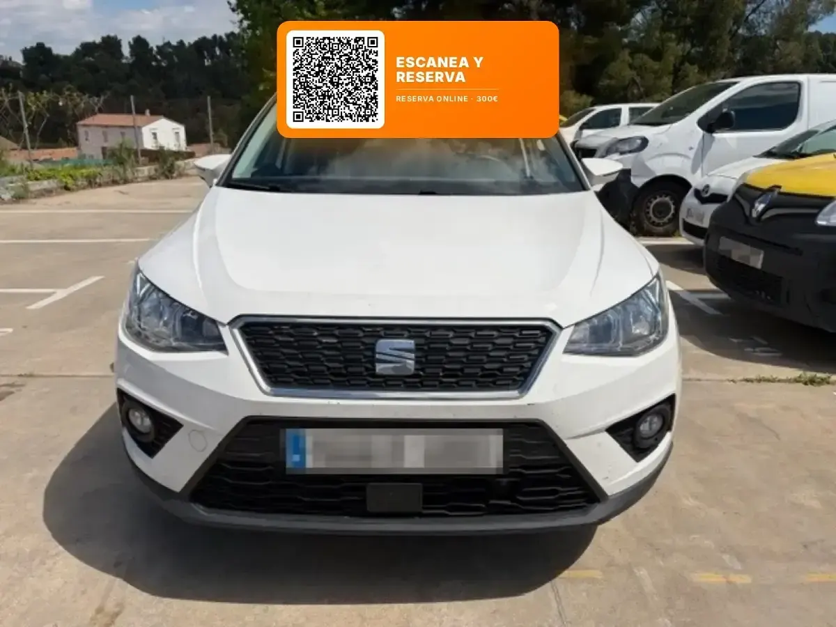 Usado Seat Arona Ecomotive 95 CV (69 kW) 2020 Blanco SUV
