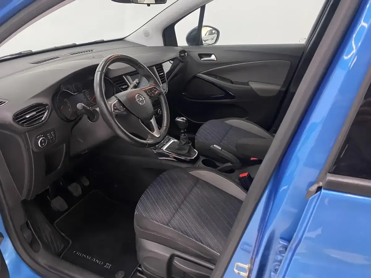 Usado Opel Crossland X S 110 CV (80 kW) 2020 Azul SUV