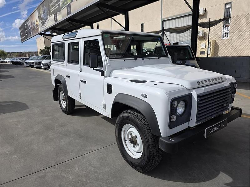 Usado Land Rover Defender 122 CV (89 kW) 2015 Blanco Familiar