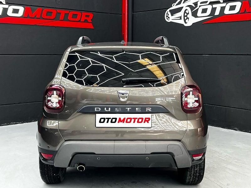 Usado Dacia Duster Prestige 115 CV (84 kW) 2019 Marrón SUV