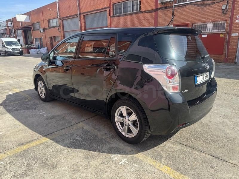 Usado Toyota Verso Active 126 CV (92 kW) 2010 Negro Monovolumen