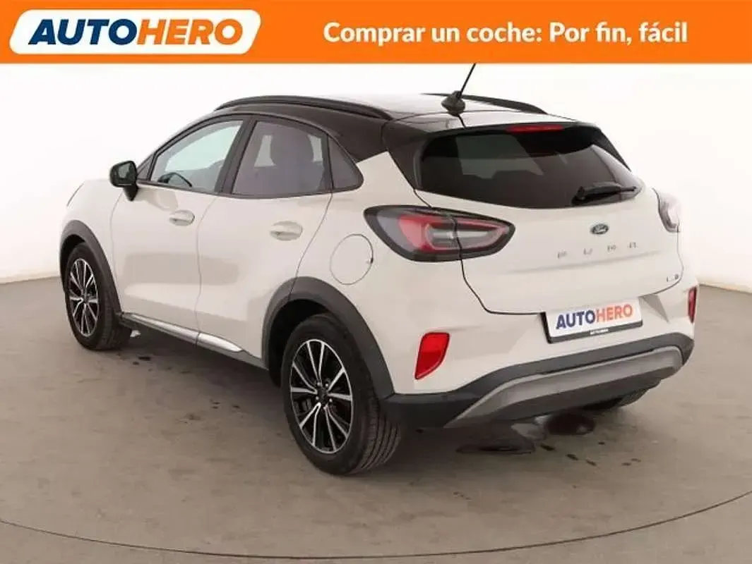 Usado Ford Puma Titanium 125 CV (91 kW) 2021 Beige SUV