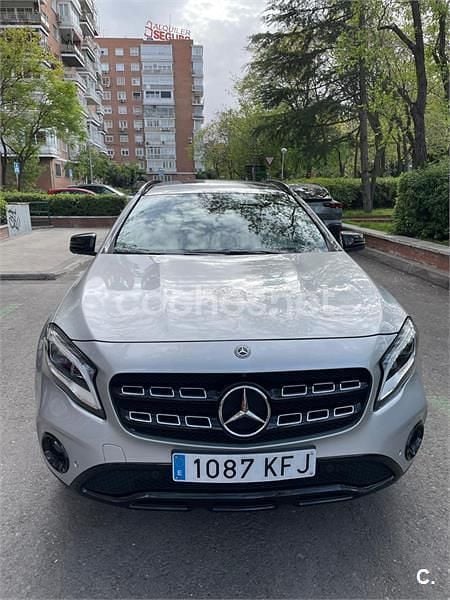Usado Mercedes GLA250 211 CV (155 kW) 2017 Gris / plata SUV