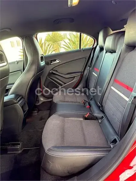 Usado Mercedes A180 Edition 122 CV (89 kW) 2014 Negro Berlina