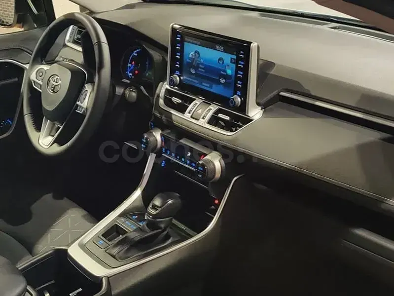 Usado Toyota RAV4 Hybrid Advance 218 CV (160 kW) 2022 Blanco SUV