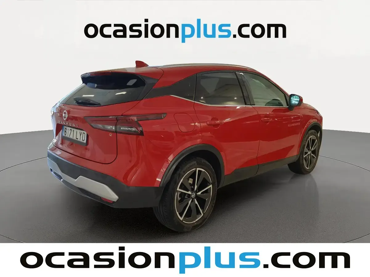 Usado Nissan Qashqai Tekna 158 CV (116 kW) 2022 Rojo SUV