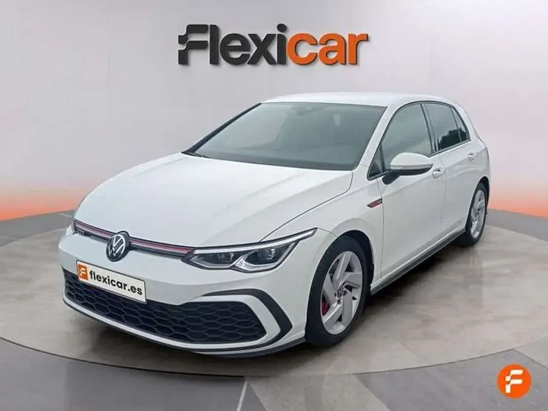 Usado VW Golf VIII GTI 245 CV (180 kW) 2020 Blanco Utilitario