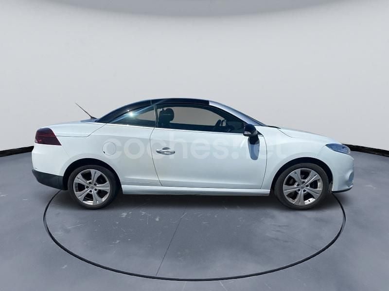 Blanco Usado 2011 Renault Mégane Cabriolet Dynamique Descapotable | 12.900 € - Imagen 1/4
