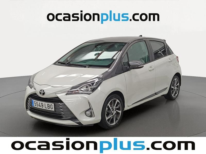 Usado Toyota Yaris 111 CV (81 kW) 2019 Blanco Utilitario