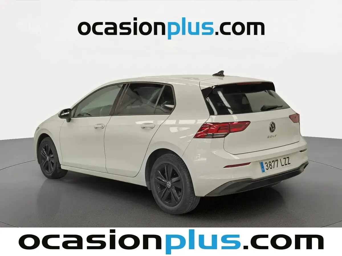 Usado VW Golf VIII Life 116 CV (85 kW) 2022 Blanco Utilitario