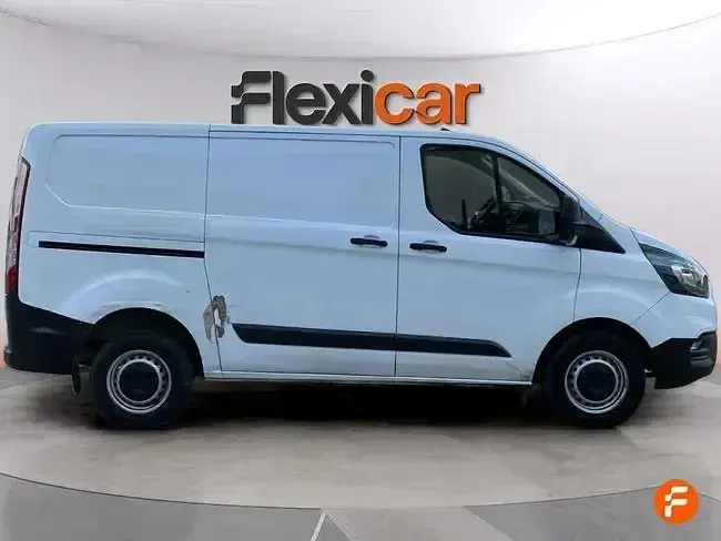 Begagnad Ford Transit Custom 105 HK (77 kW) 2021 Vit Sedan