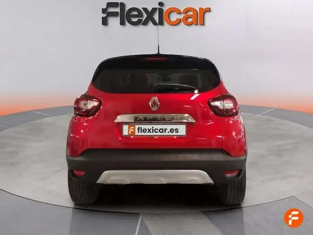 Używany Renault Captur Intens 90 KM (66 kW) 2019 Czerwony SUV