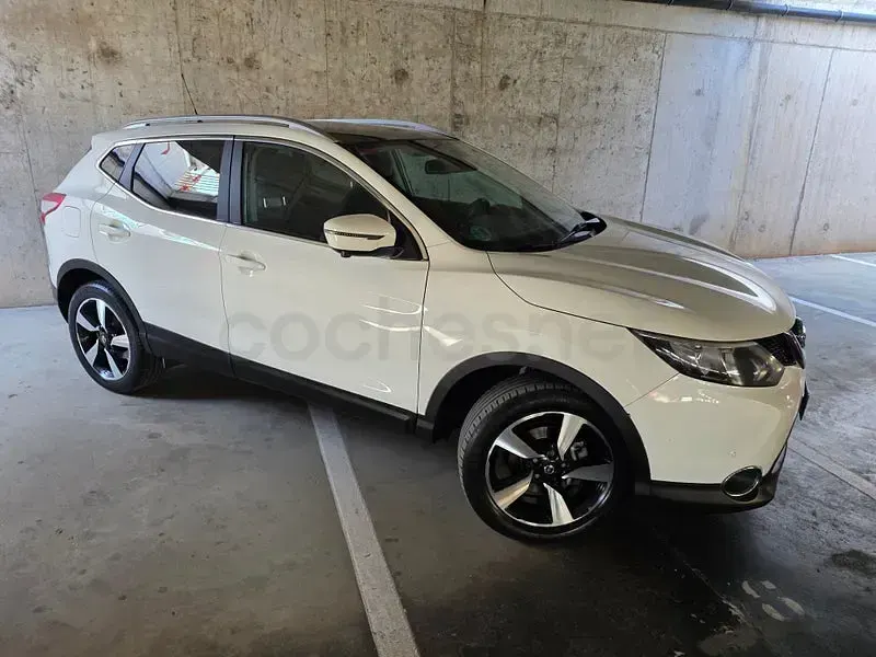 Usado Nissan Qashqai Acenta 130 CV (95 kW) 2017 Blanco SUV