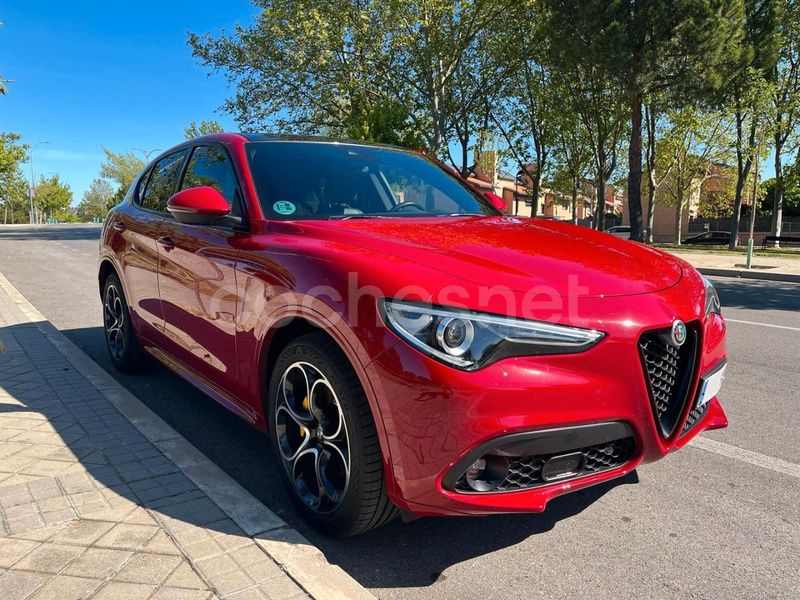 Rojo Usado 2021 Alfa Romeo Stelvio Veloce SUV | 37.500 € - Imagen 1/4