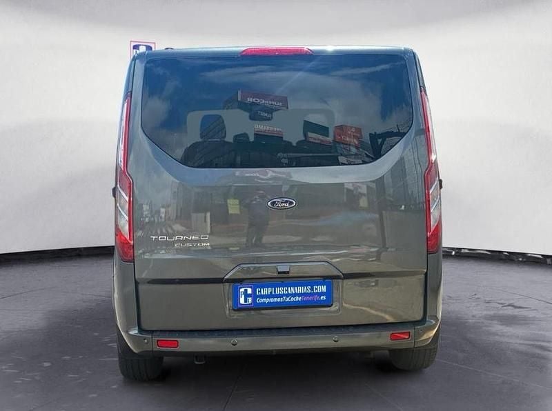Usado Ford Tourneo Custom Trend 130 CV (95 kW) 2017 Gris Van
