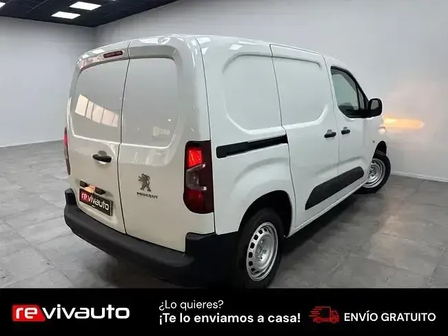 Usado Peugeot Partner 100 CV (73 kW) 2021 Blanco Monovolumen