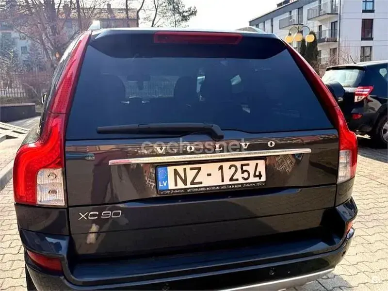 Usado Volvo XC90 Momentum 200 CV (147 kW) 2012 Negro SUV