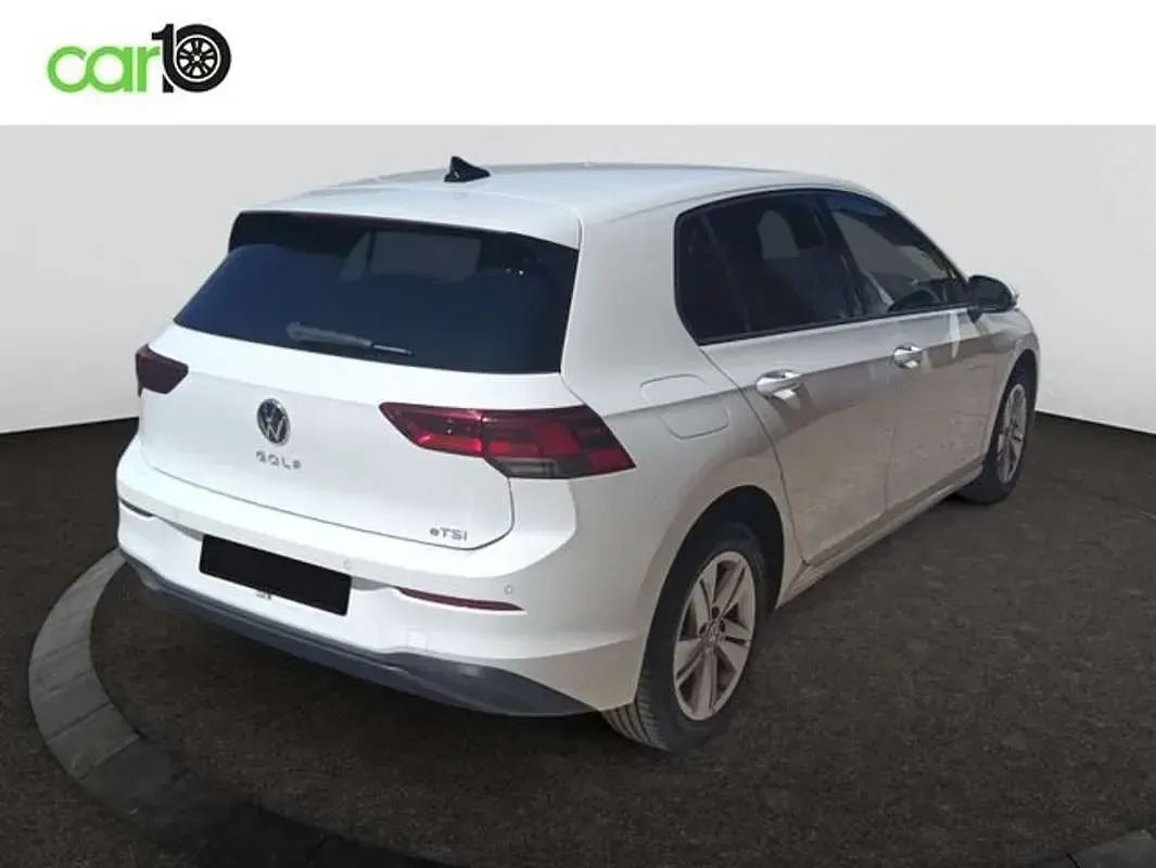 Usado VW Golf VIII Life 110 CV (80 kW) 2022 Blanco Berlina