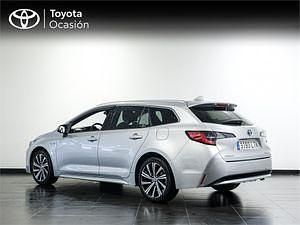Usado Toyota Corolla Style 122 CV (89 kW) 2021 Plata Familiar