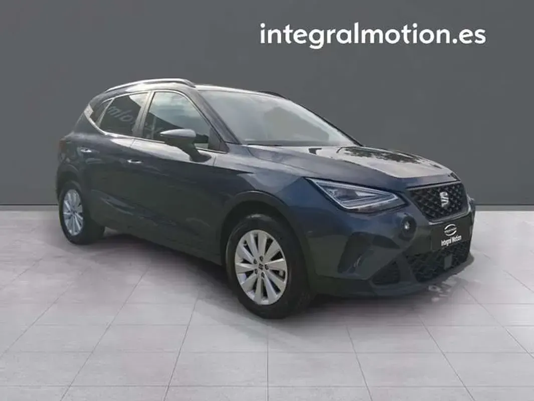 Usado Seat Arona Style 116 CV (85 kW) 2025 Negro SUV