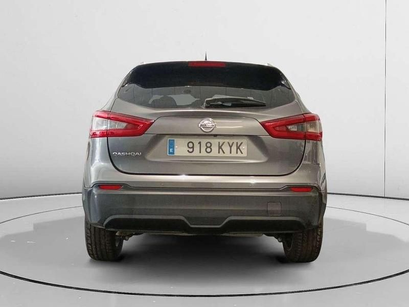 Usado Nissan Qashqai Acenta 141 CV (103 kW) 2019 Gris SUV